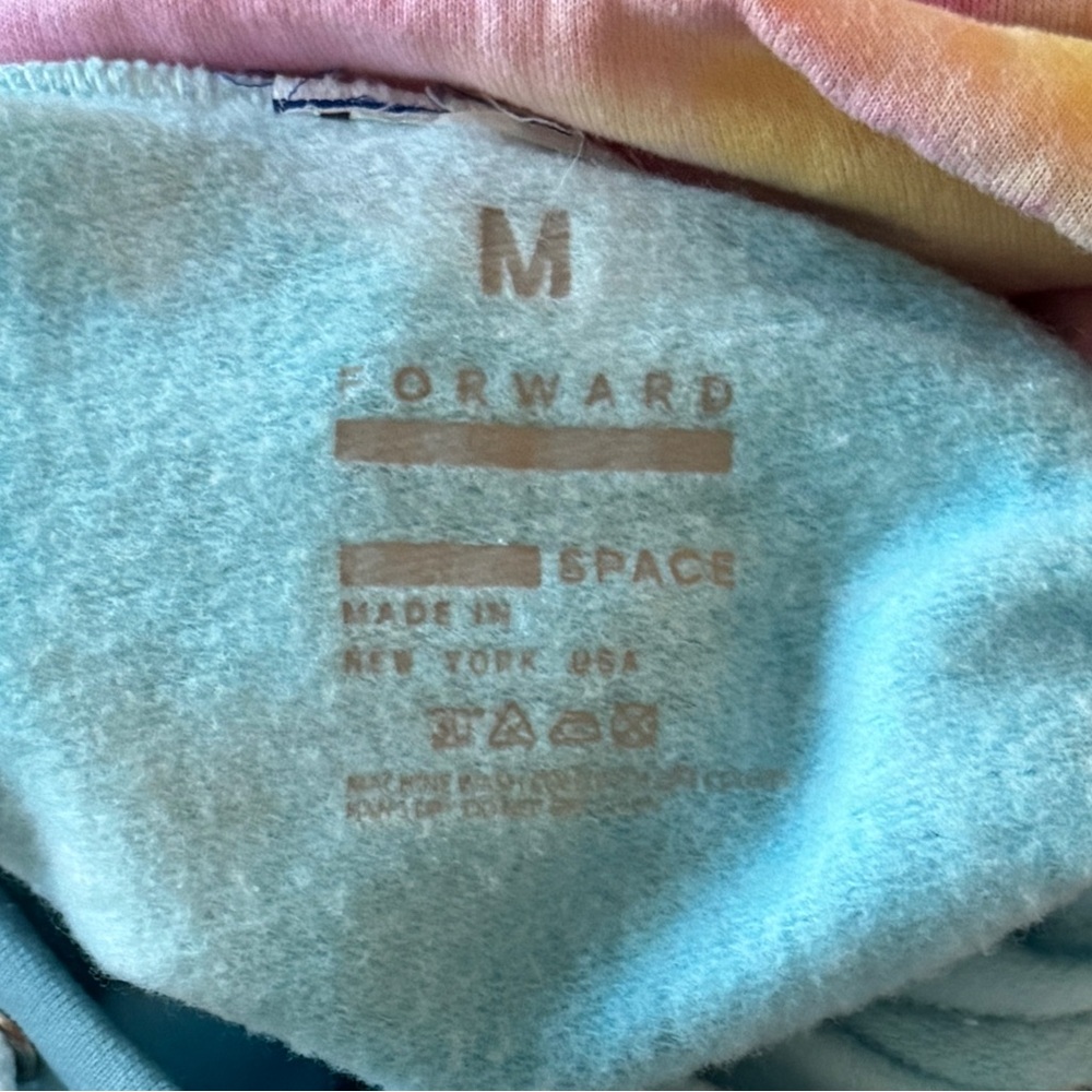 **BRAND NEW** FORWARD TIE-DYE HOODY- WORN BY JASON SUDEIKIS - GOLDEN GLOBES (M) - Picture 9 of 12